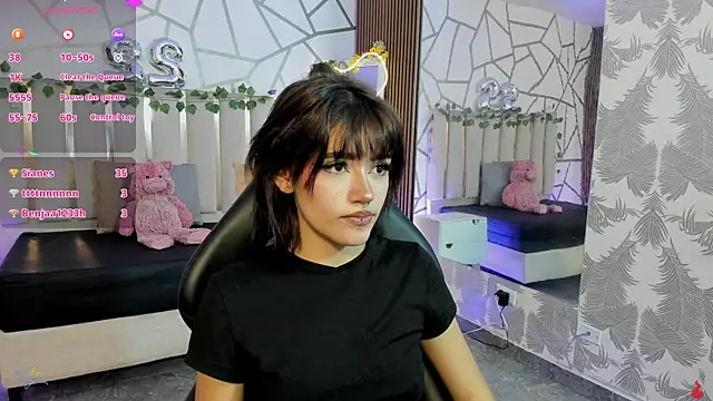 Cloee_tay1 élő chatszobája
