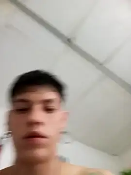 vlackniyaaa6565 Show Webcam