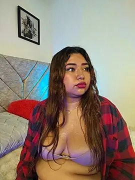 แชท XXX สดของ CurvyLolaX