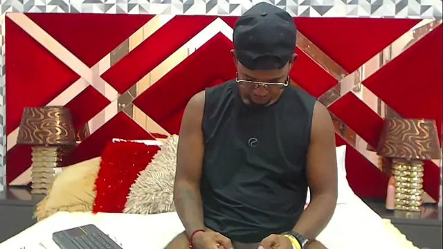 Chat +18 de AndyCalifornia1 ao vivo