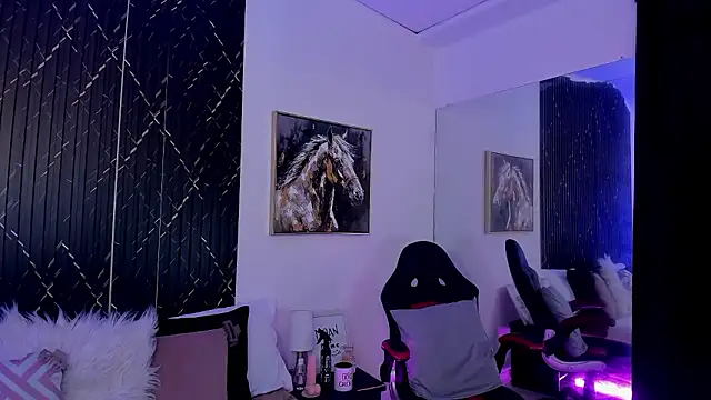 Bonnie_Rider Show in webcam
