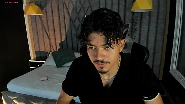 NicolaiKarav – Naživo XXX chat