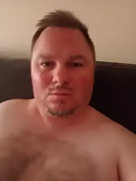 Show modela JayGirthy36 na web-kameri