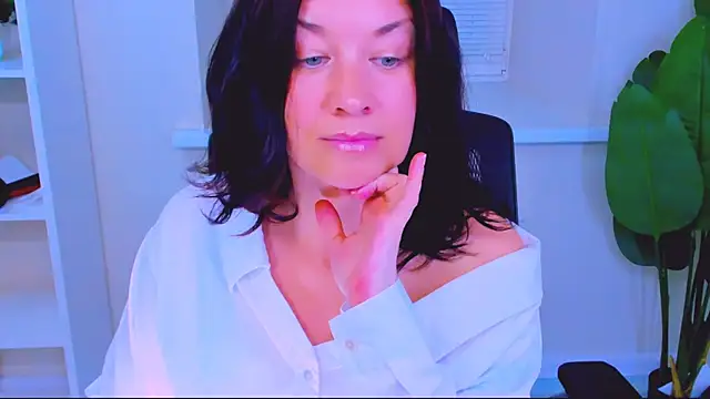 AnaMills live XXX chat