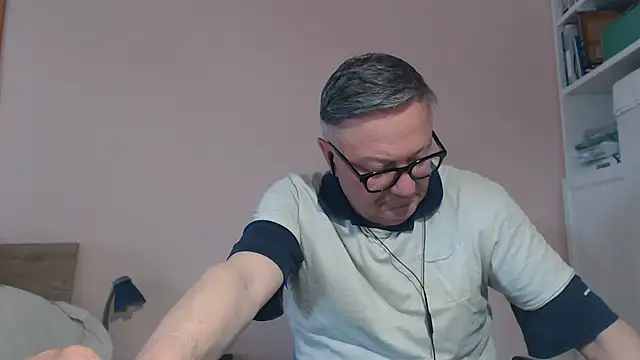 YOU6me Live XXX-chat