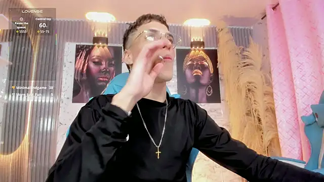 Вебкам-шоу latino_boyy_