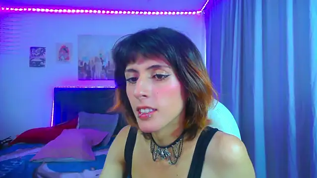 Pokazy przed kamerką – goth_minerva