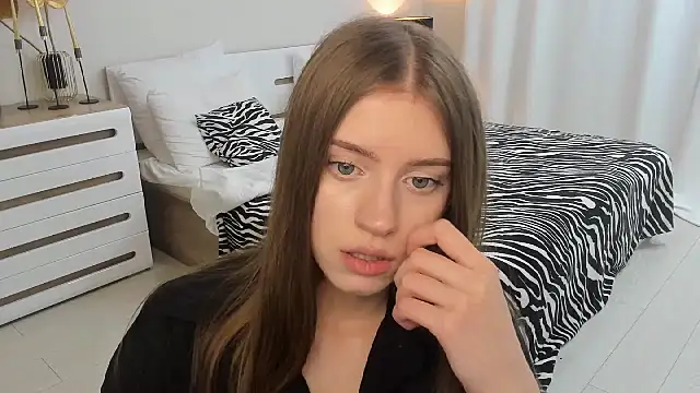 Erica_Kiss' Live XXX Chat