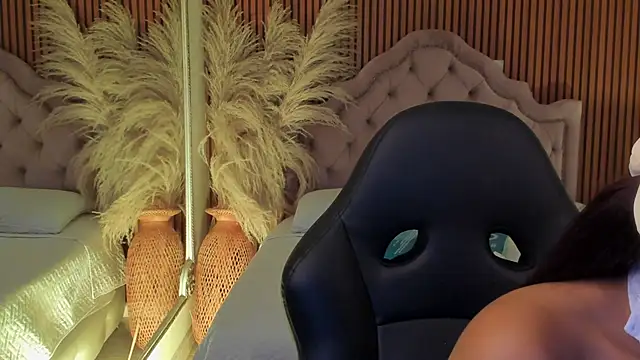 Živý XXX chat CarolineFyre