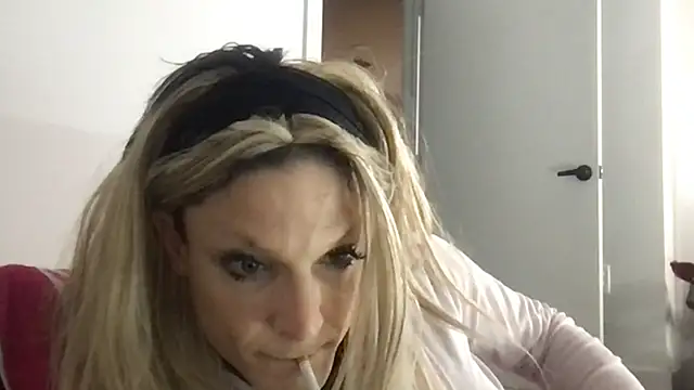 Show de GypsiiCornel na webcam