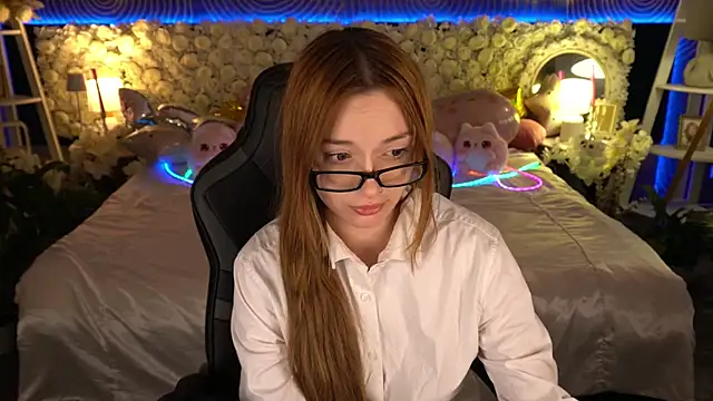 LizzaMoonn's Live XXX Chat