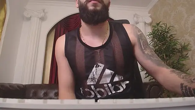 OscarWillss Show in webcam