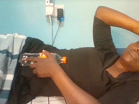 Eminent_Ride's Live XXX Chat