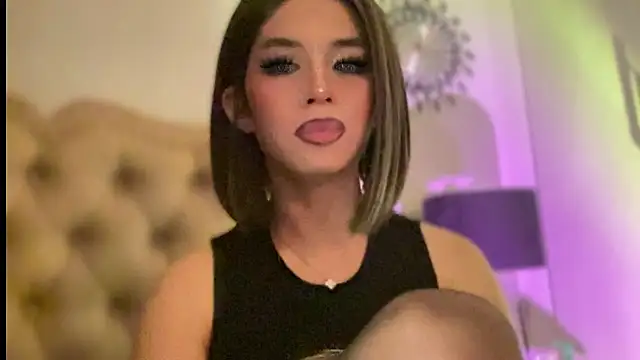 M1ss_Ophelia_ Show in webcam