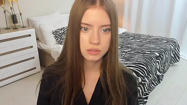Erica_Kiss: απευθείας συνομιλία ΧΧΧ