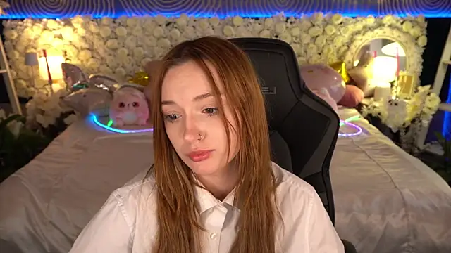 Živý XXX chat LizzaMoonn