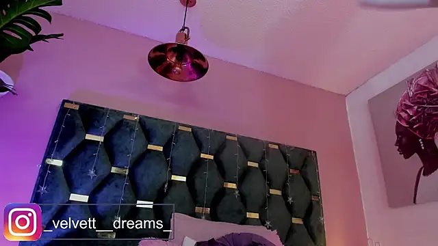 Czat XXX na żywo – Velvet_Dreamss