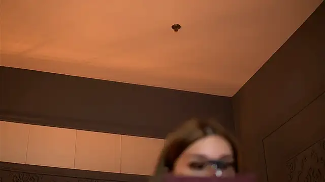BrattyScarlet Show Webcam
