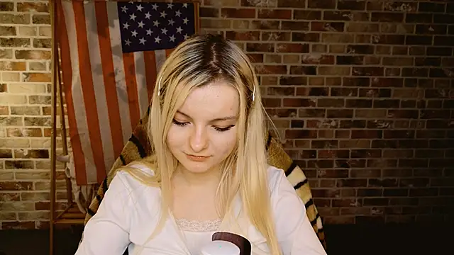 XXX chat uživo modela Angela_Bunny