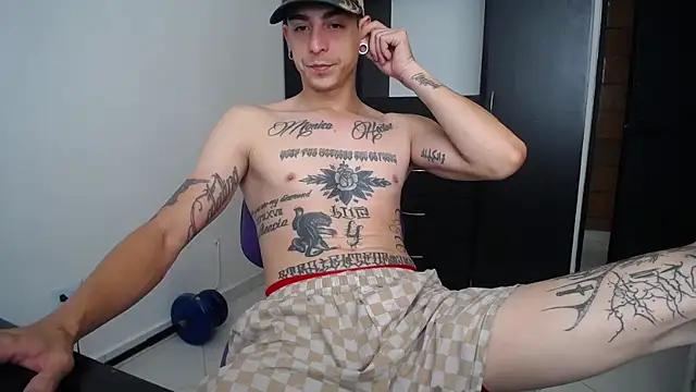 Pokazy przed kamerką – xxxmethodic