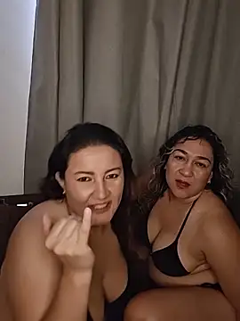kitty_84 Adlı Modelin Canlı XXX Sohbeti