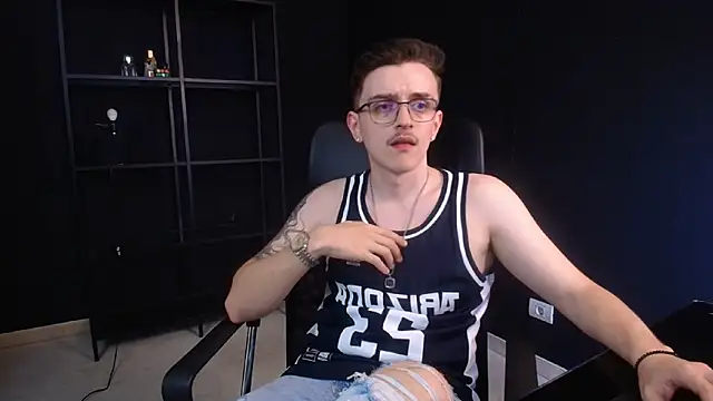FelixStarkk Live XXX Chat