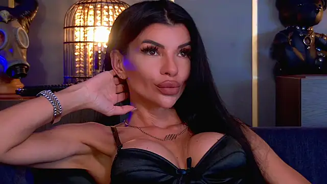 EleniaDevons Adlı Modelin Canlı XXX Sohbeti