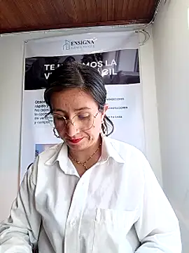 Valentina--1 Live XXX Chat