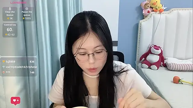 Chat +18 de Luna-666 ao vivo