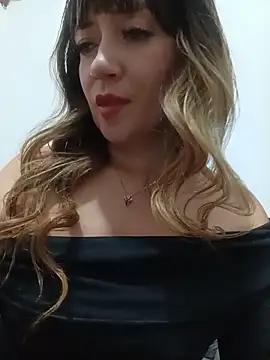 tata_sanz_ Adlı Modelin Canlı XXX Sohbeti