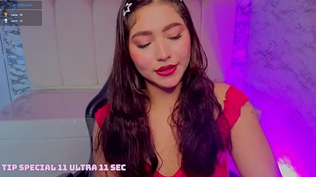 Afrodita_Wild_v Adlı Modelin Canlı XXX Sohbeti
