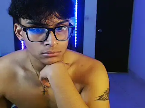 Show de Mr_yisuzz na webcam
