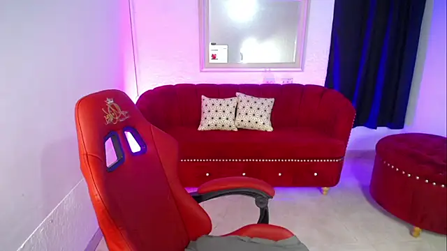 nathaly_low1's Live XXX Chat