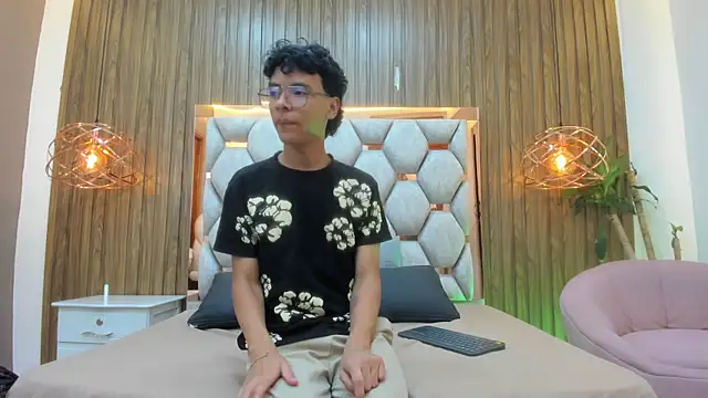 Živý XXX chat adams_bobby