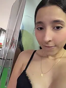 دردشة LittleDoll___ الجنسية المباشرة