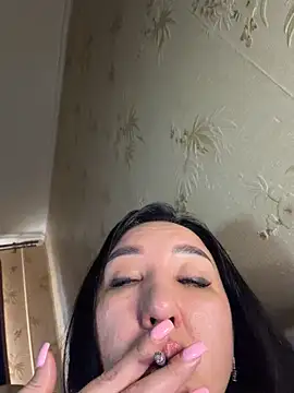 Chatroom XXX en direct de Naughtbaby_2025