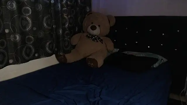 Chatroom XXX en direct de ANGELIQUE_KLANE