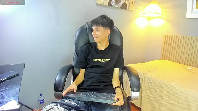 maxim_rodのライブXXXチャット