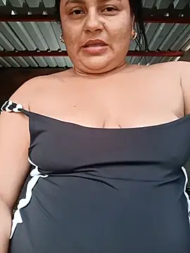 Chat +18 de Dirty-violeta_19 ao vivo