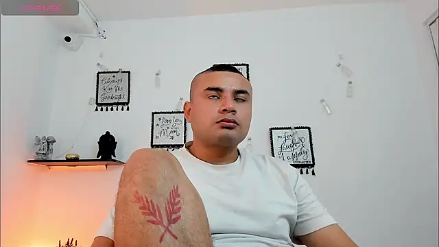 DamianBlazze webcam show