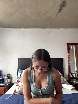 aria_rousse3 élő XXX-chatje