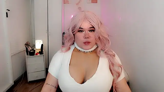 Goddes12inchTS: διαδικτυακό σόου στην κάμερα