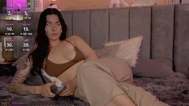 دردشة Angelina_Dior الجنسية المباشرة