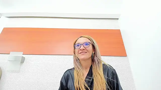 دردشة maddy_cartter الجنسية المباشرة