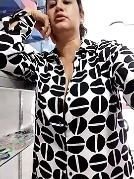 keilymadam's Live XXX Chat