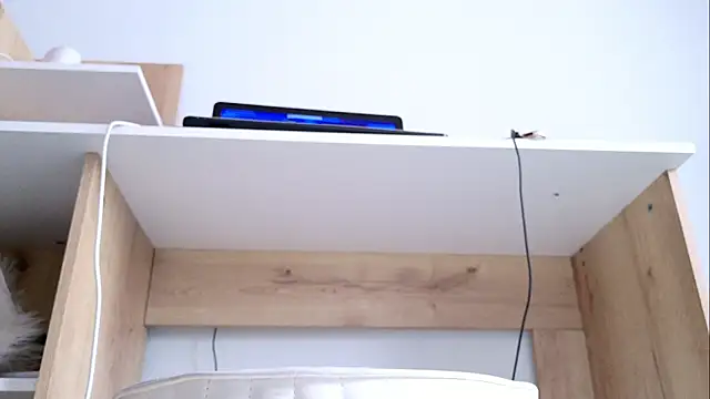 dulcepurnimaqos' Live XXX Chat
