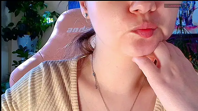GoodWitch_ Chat XXX in diretta