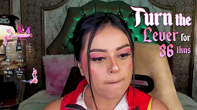 SoffiQueen Chat XXX in diretta