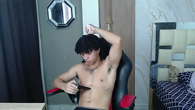 kim_curlyy live XXX chat
