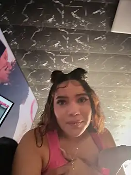 Dakotaa_ls' Live XXX Chat